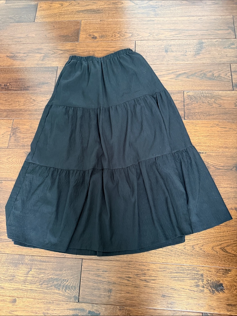 PRINSTORY Women's Black Tiered Midi Skirt